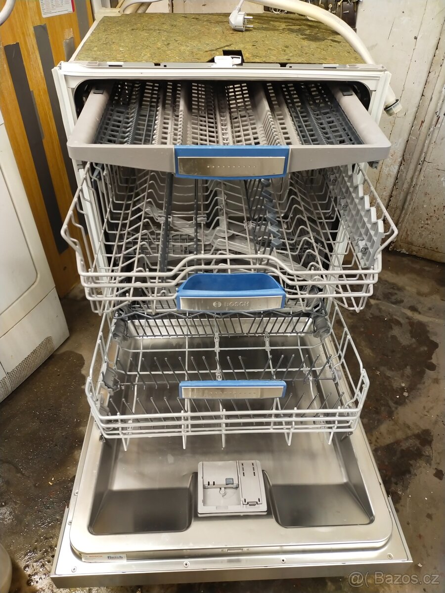 Prodám vestavnou myčku Bosch 60 cm Dovezu - 3