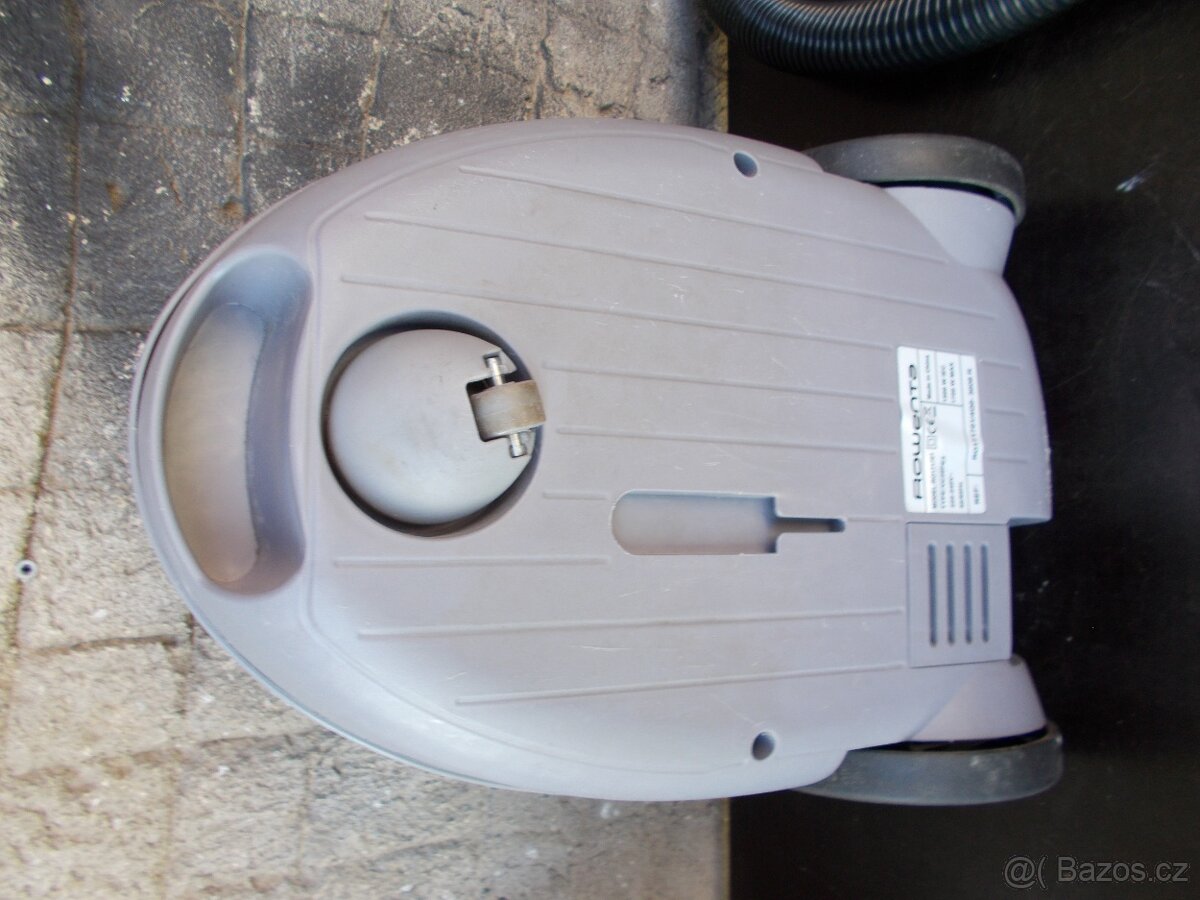 vysavač - 3