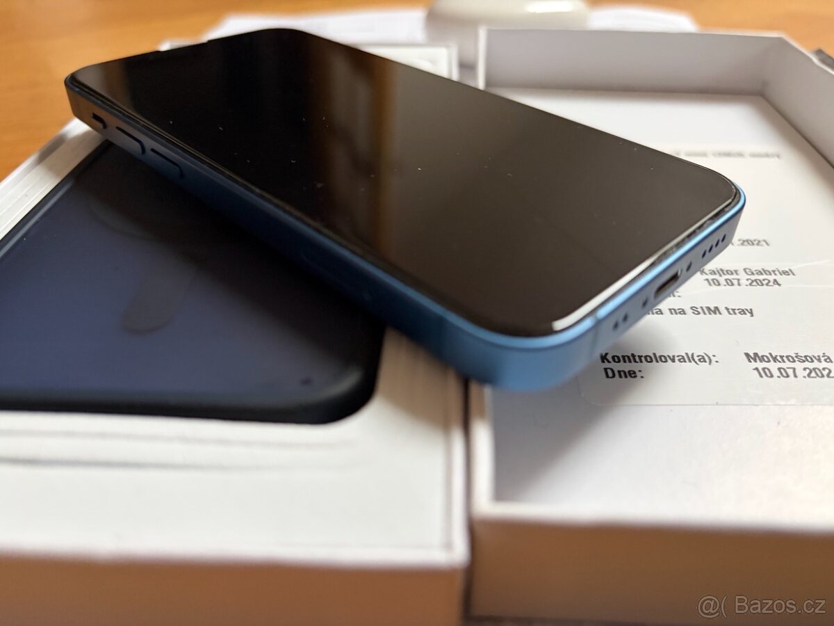 iPhone 13 mini 128 modrý, obal, sluchátka - 3