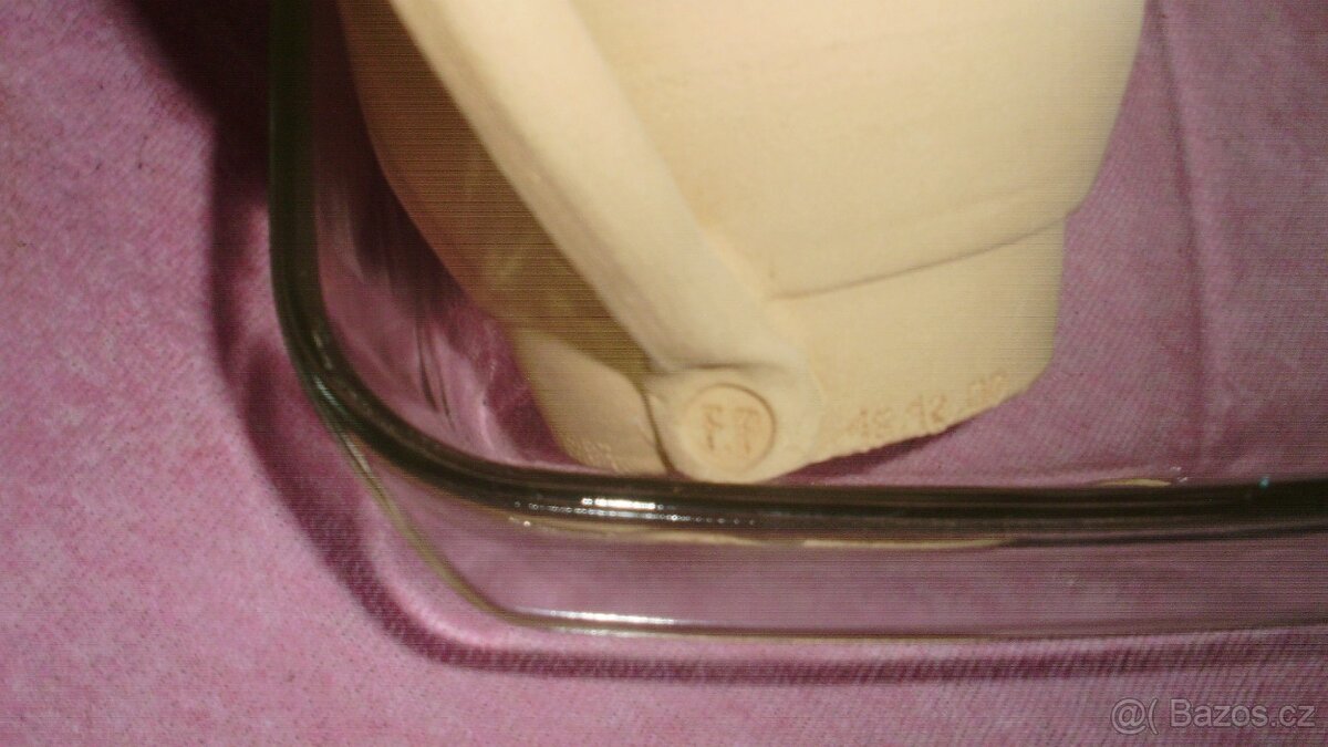 KERAMICKÁ KONVIČKA - 3