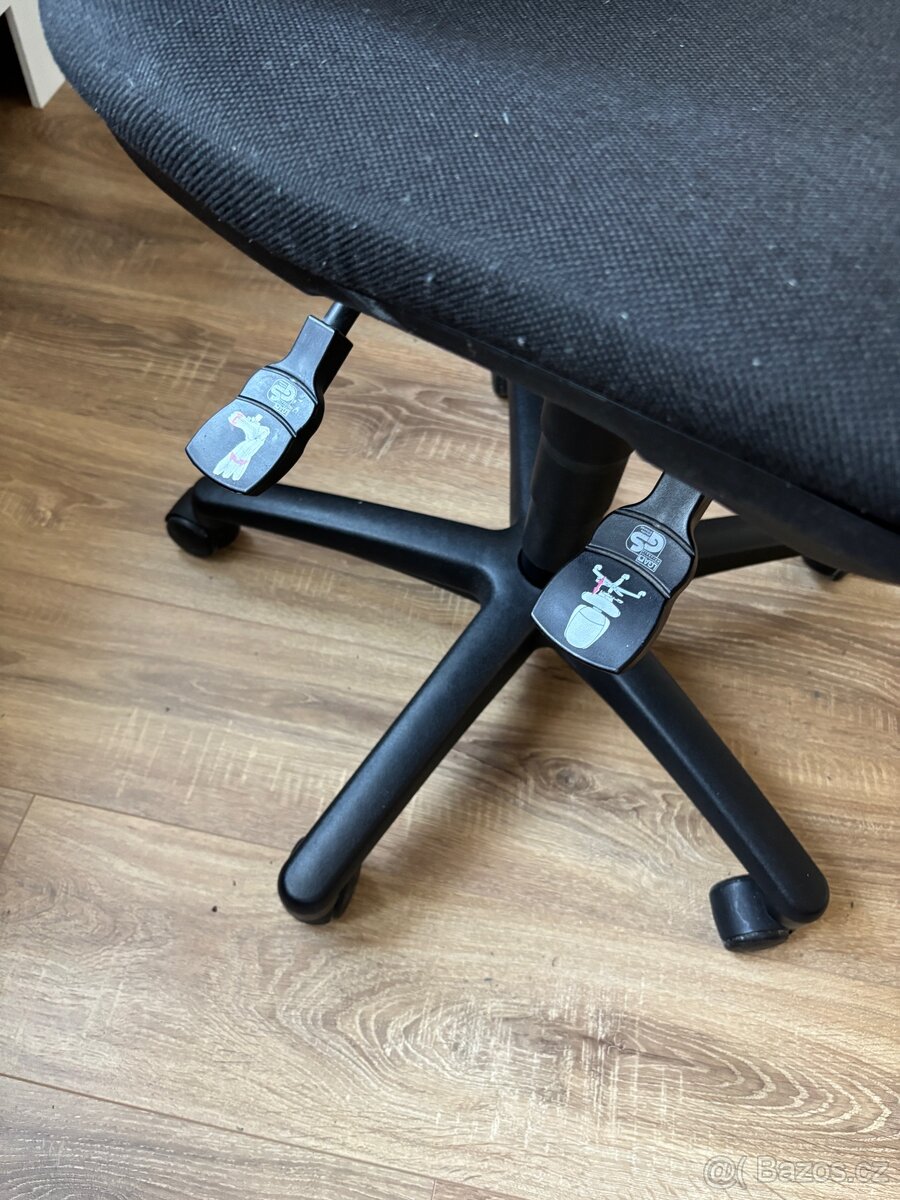 Ergonomická kancelářská židle mesh - 3