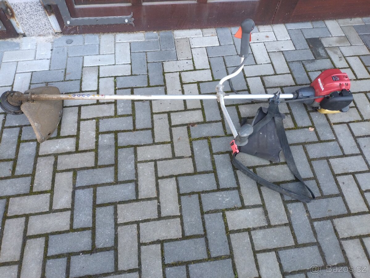 Křovinořez Honda - 3