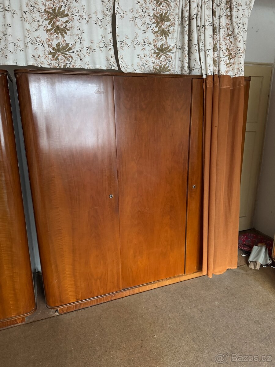 Staré skříně - 3