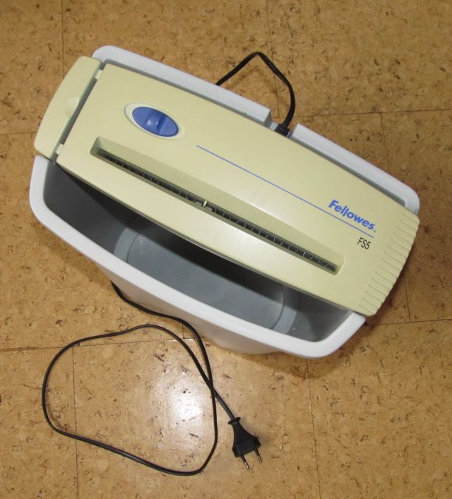 Skartovačka Fellowes FS5 - 3