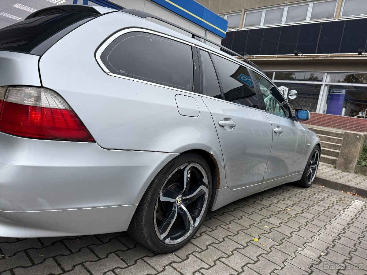 E61 525 - 3