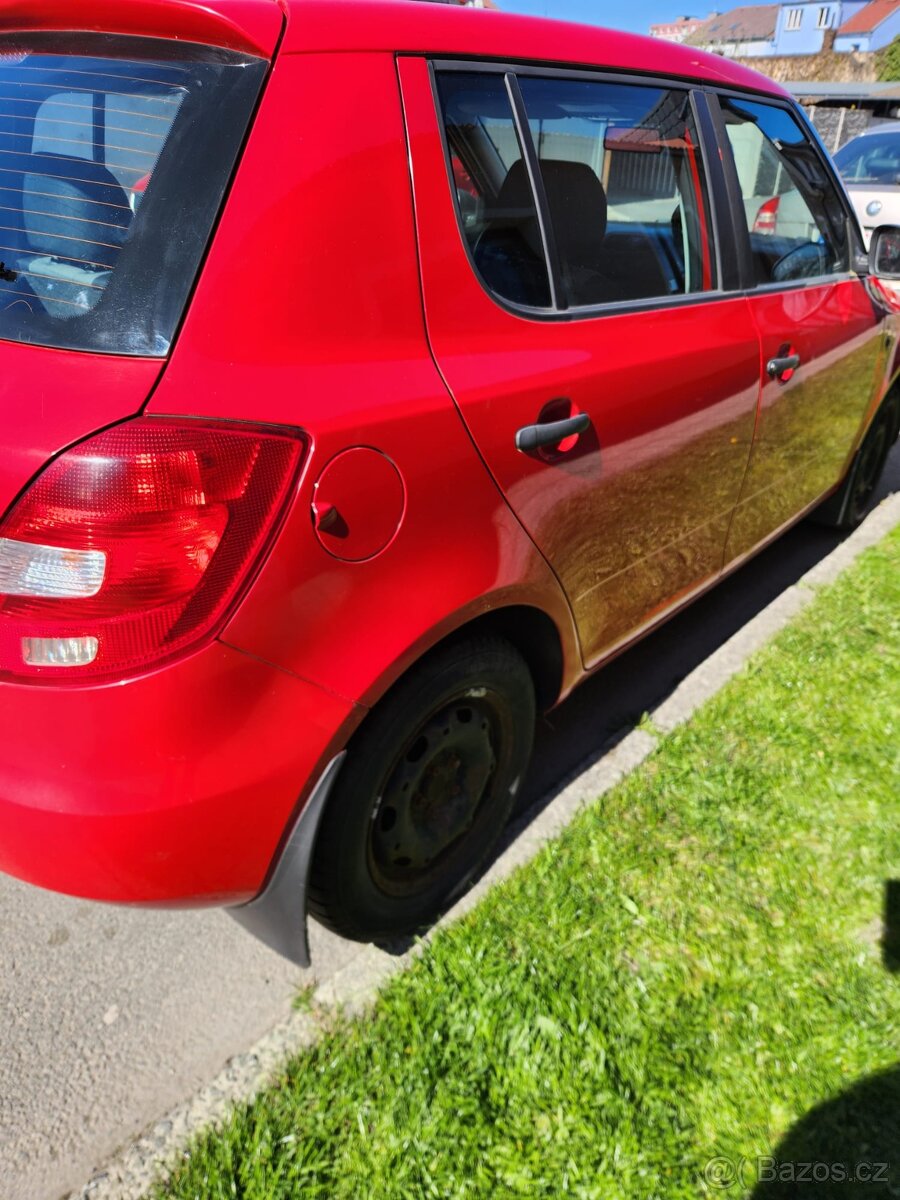 Škoda fabia 2 1.2 HTP - 3