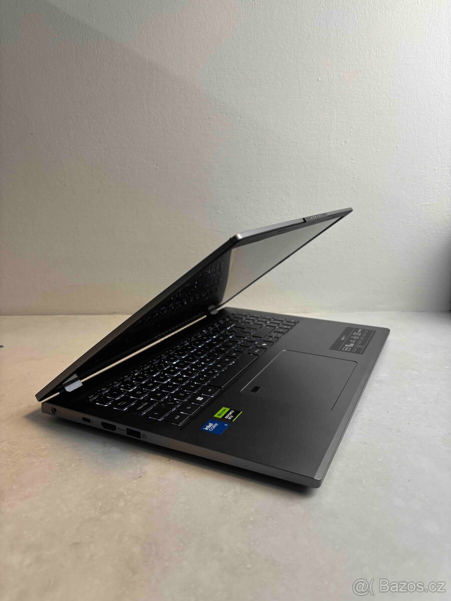 Acer Aspire A16-516M - 3