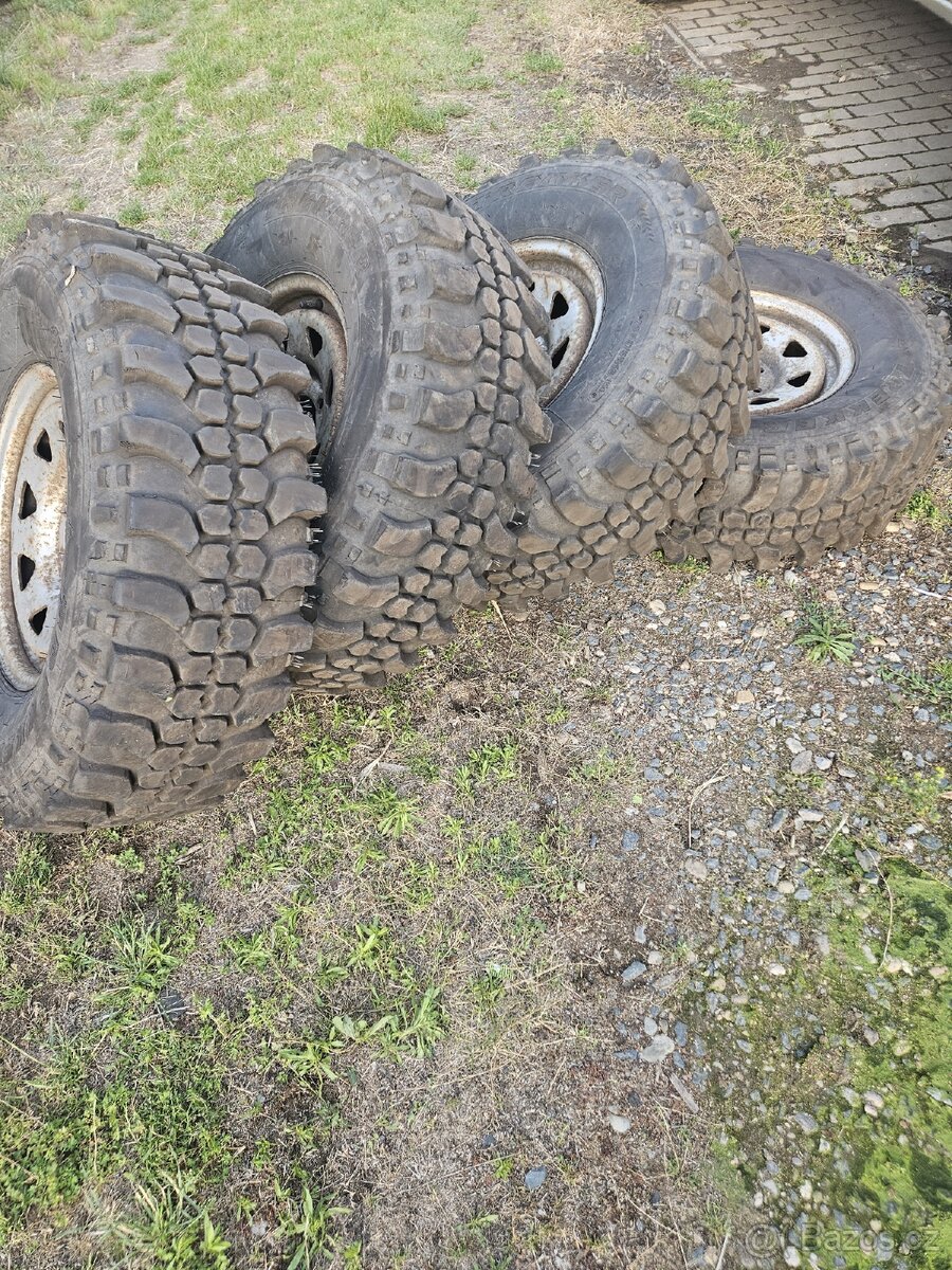 Offroad pneu Toyota Hilux