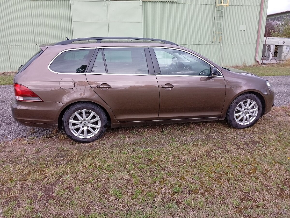 Volkswagen Golf 6 combi 2.0 103 kW 1.majitel z Německa - 3
