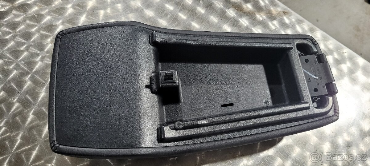 Ford mondeo mk3 loketní opěrka - 3