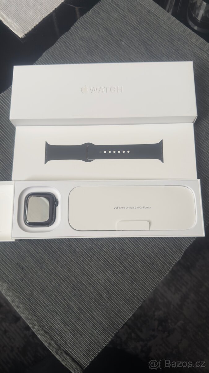 Prodám Apple Watch 11 - 3