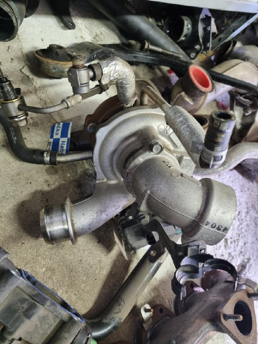 Díly z motoru 2.2 HDI (4HL, 4HT) - 3