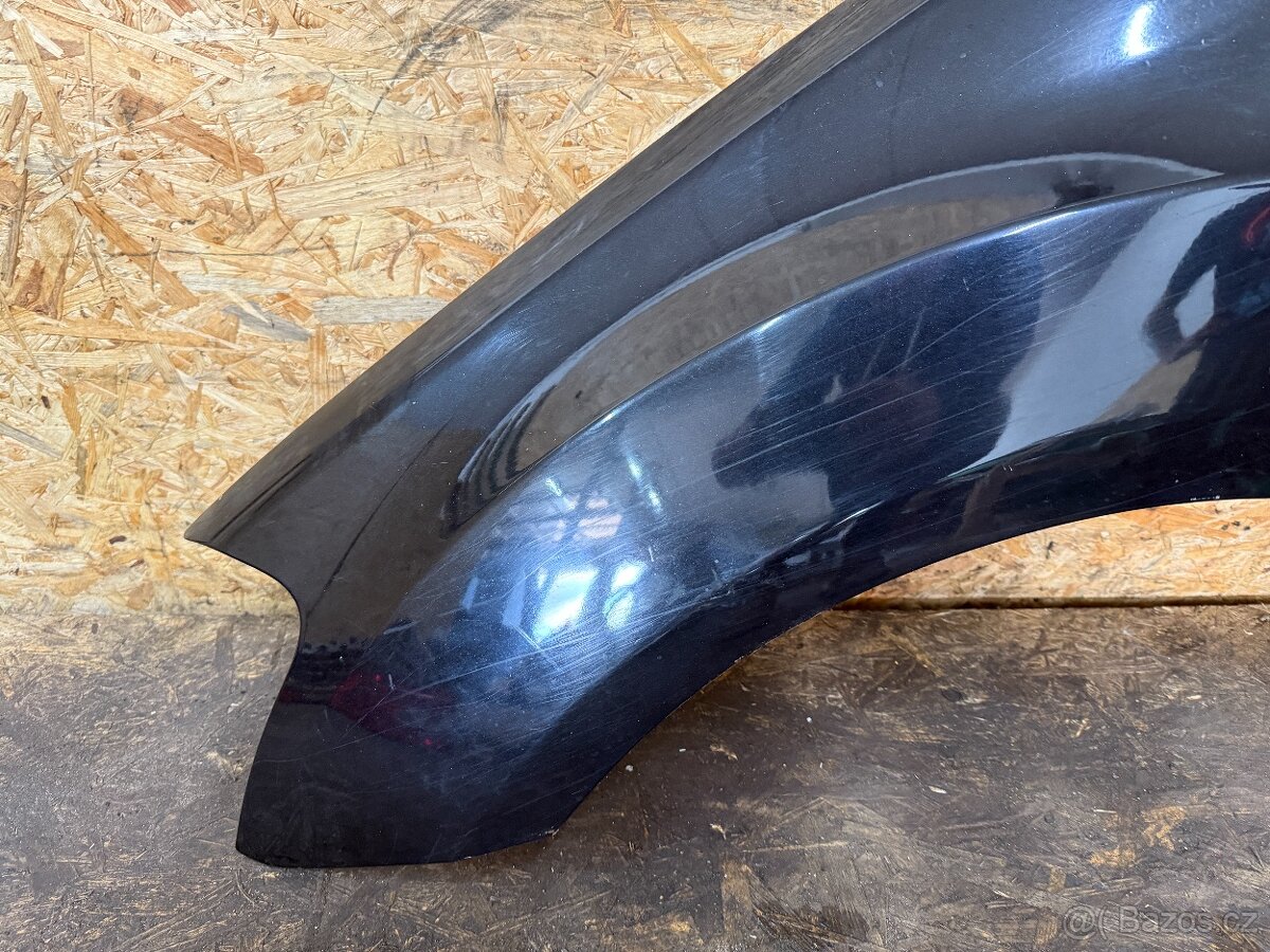 LEVÝ PŘEDNÍ BLATNÍK MERCEDES W164 C197 - 3