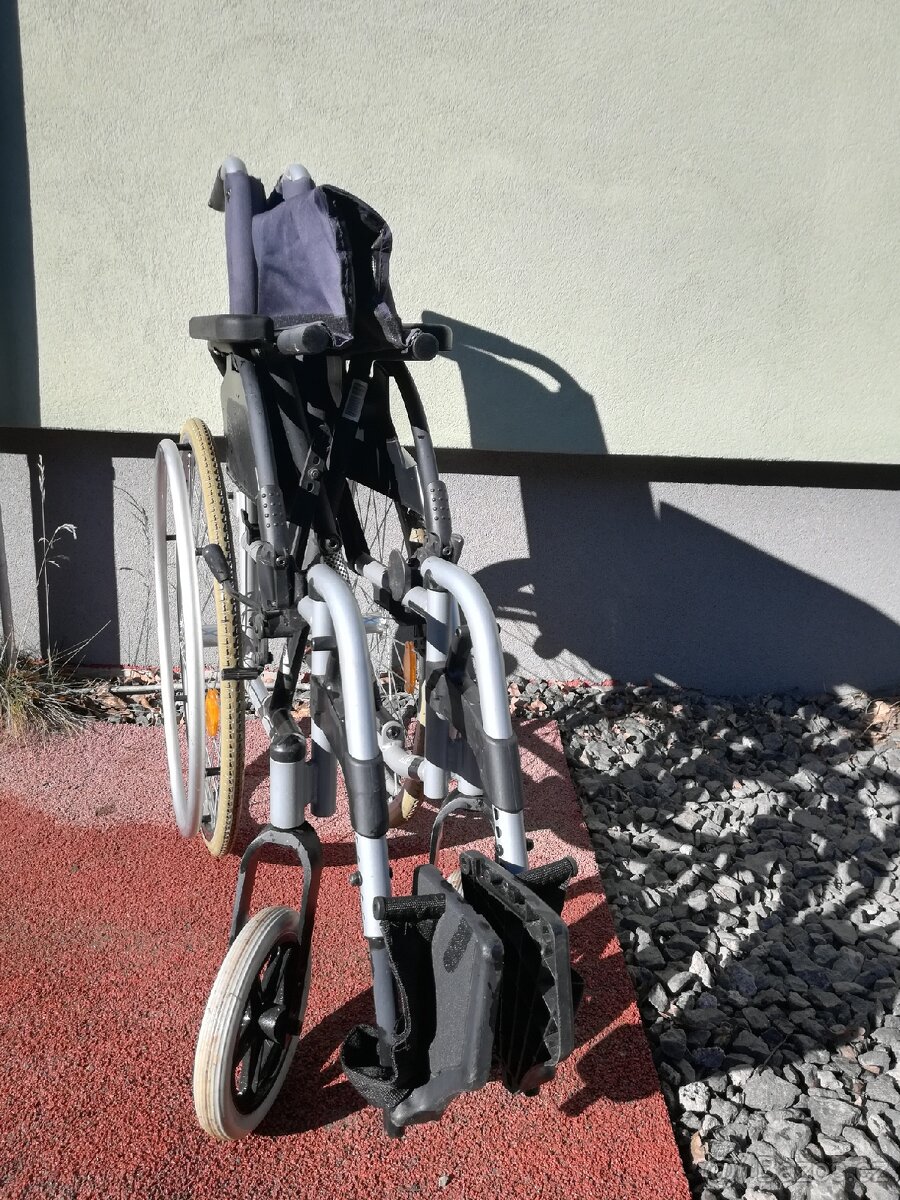 Mechanický invalidní vozík skládací - 3
