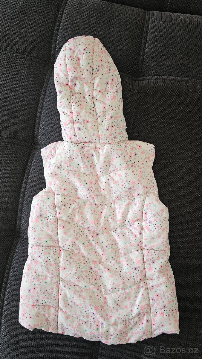 Dívčí vesta vel. 116 - 3