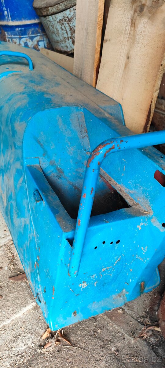 Blatníky Zetor 25 - 3