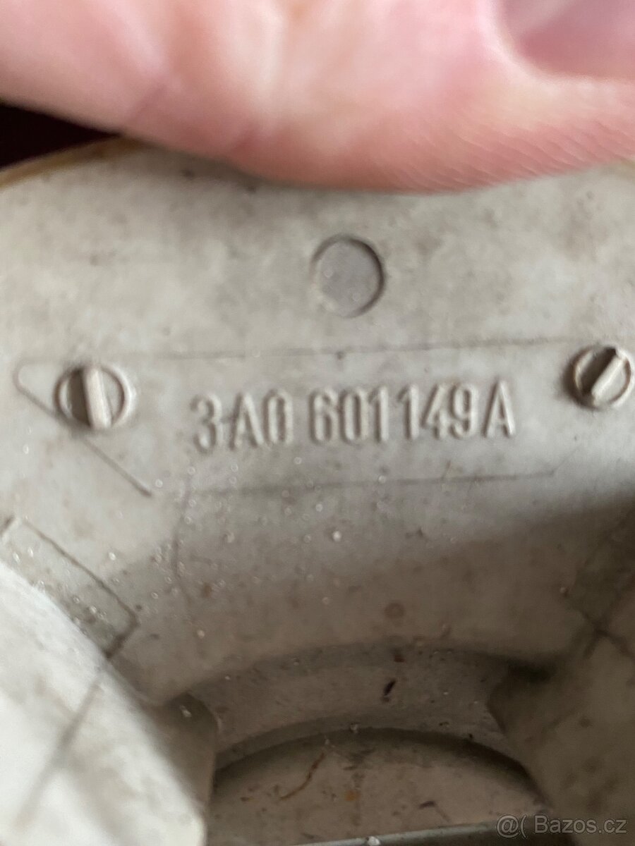 Pokličky VW Golf 3 - 3