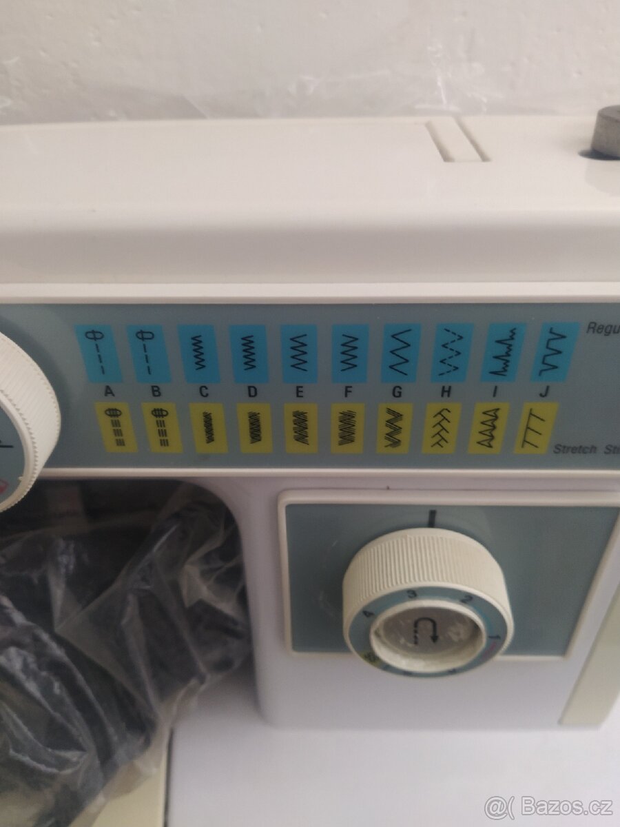 Prodám Šicí stroj - 3