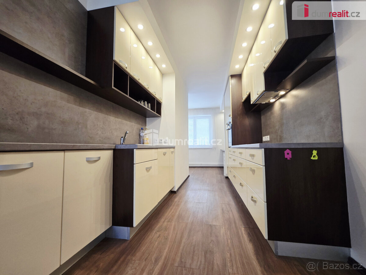 Pronájem bytu 2+kk 77 m², Praha - Břevnov - 3
