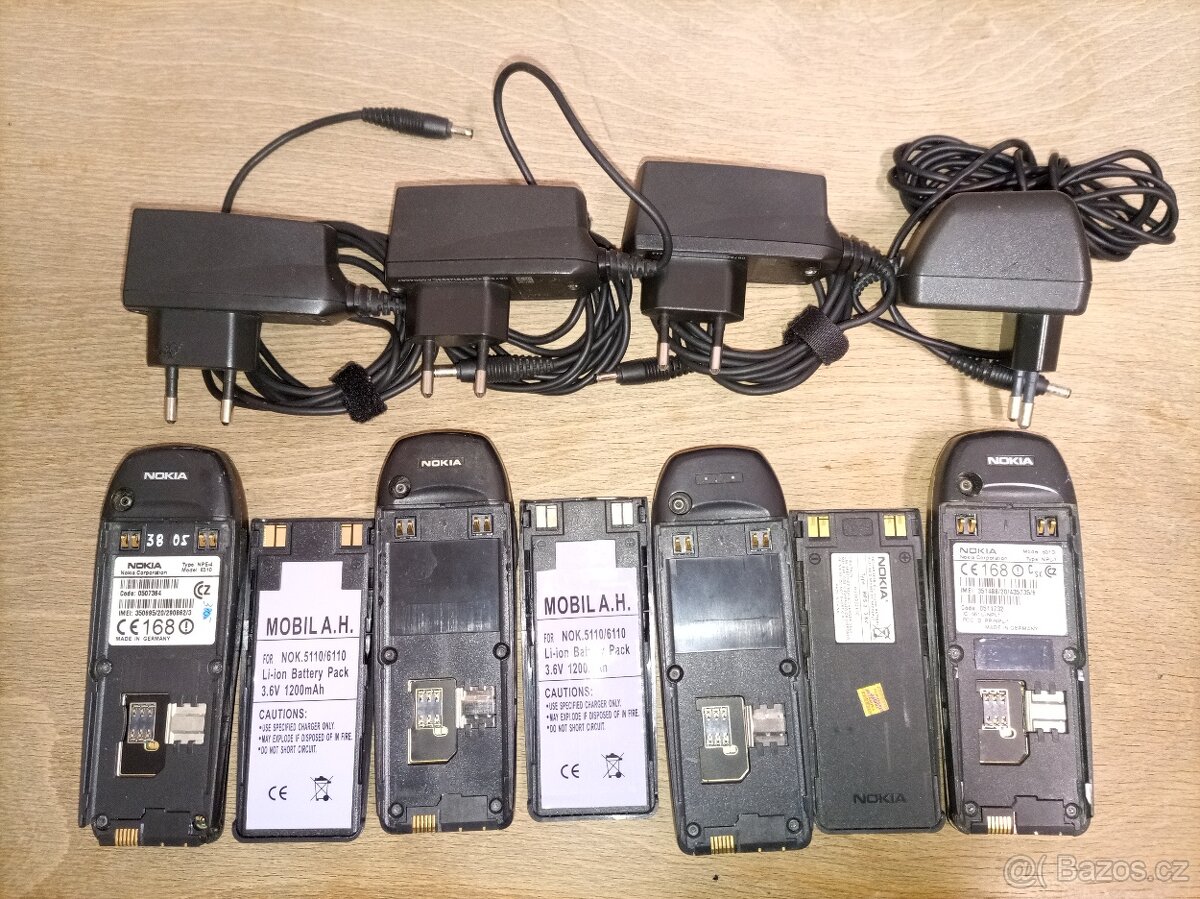 Prodám retro mobily Nokia 6310i a široké příslušenství - 3