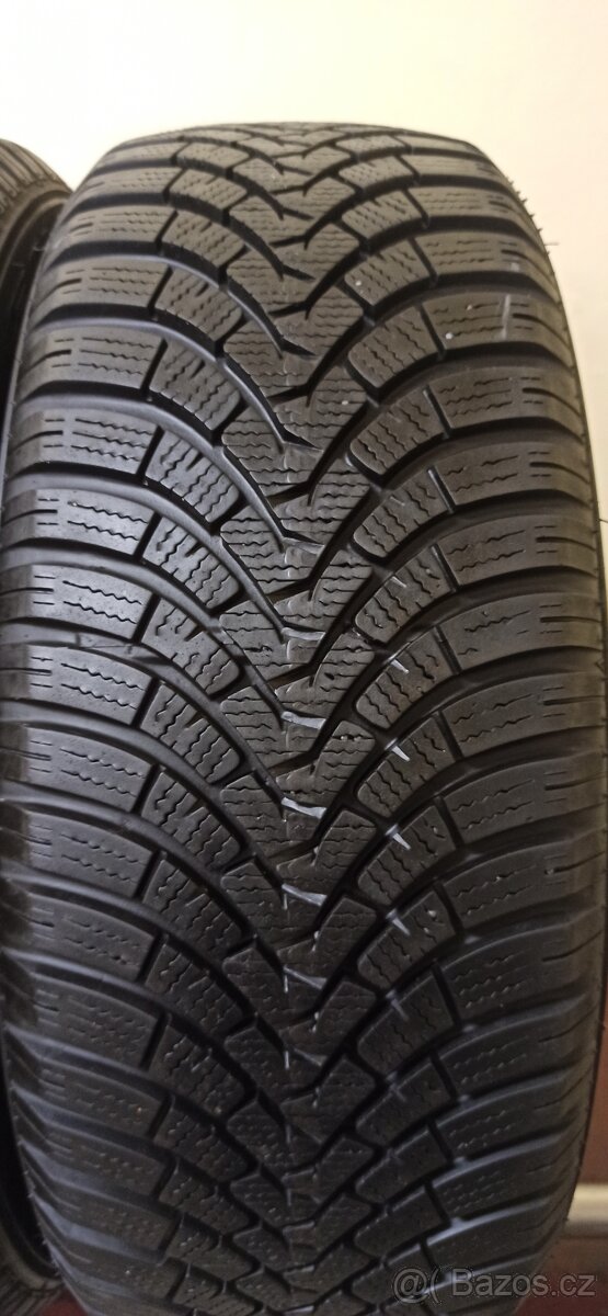 Falken Eurowinter HS01 205/60 R16 96H 6 - 6,5 mm - 3