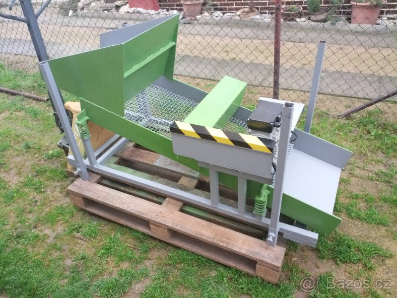 Třídička sypkých materiálů, více druhů - 3