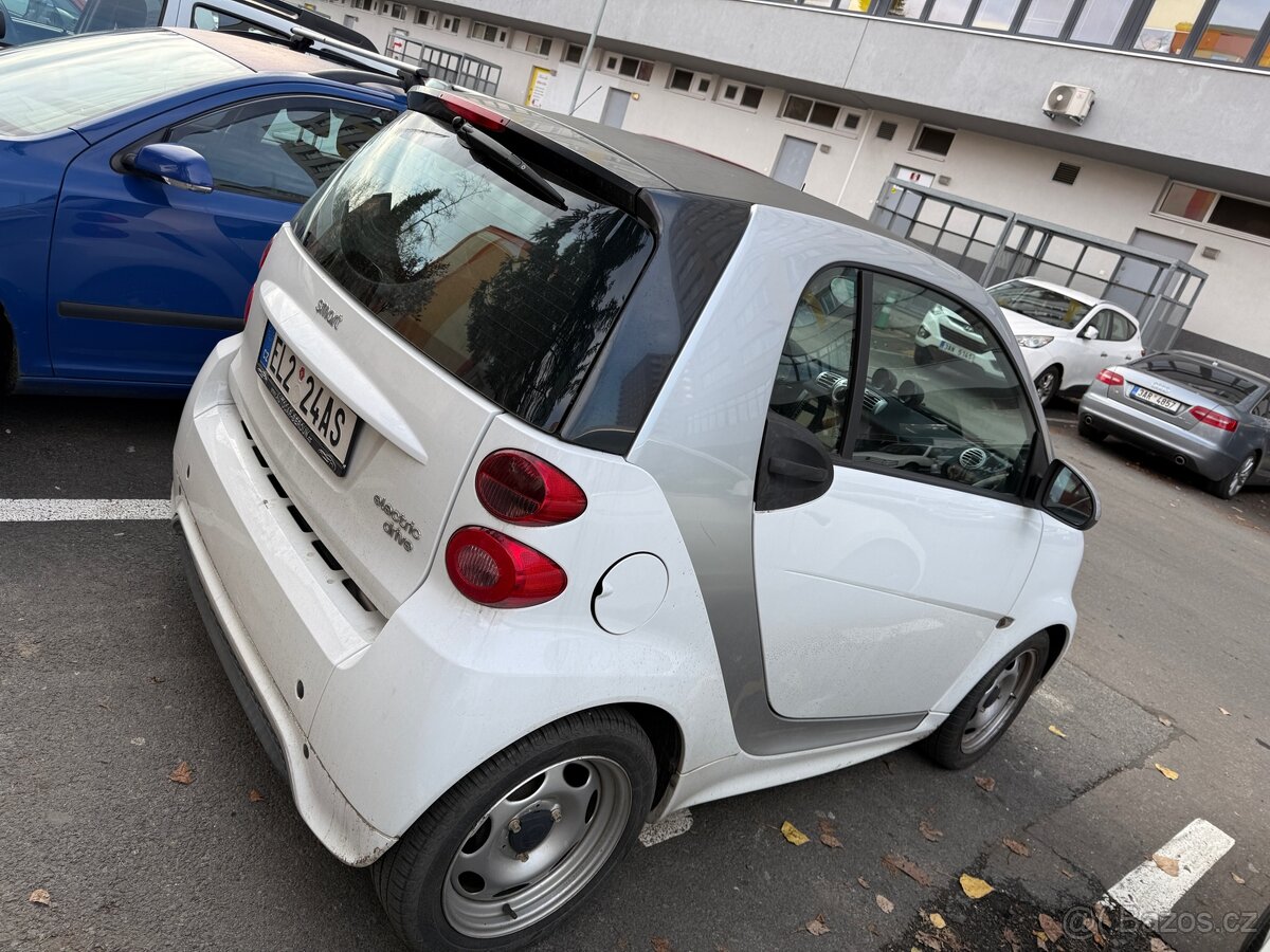Elektrický Smart 35 kW – perfektní stav, garážovaný - 3