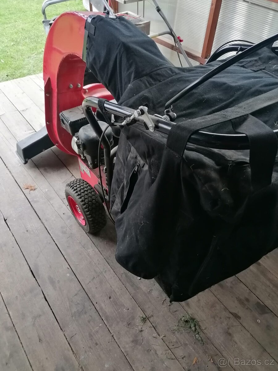 Vysavač listí s pojezdem - 3