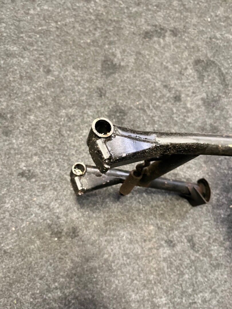 Stojan centrální Yamaha XS - 3