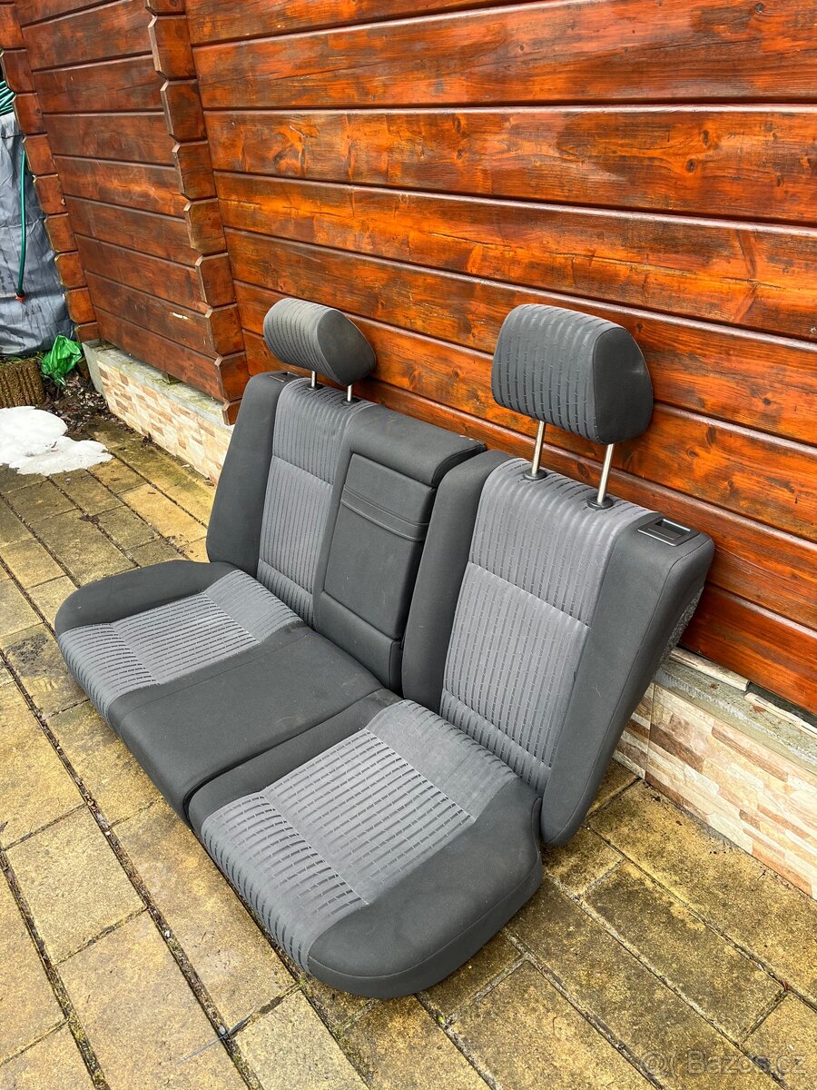 Sedačky Škoda Octavia 1/ vw golf - 3