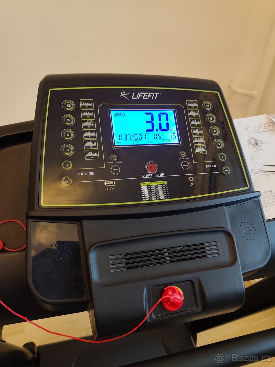 Běžecký pás LifeFit 5300 - 3