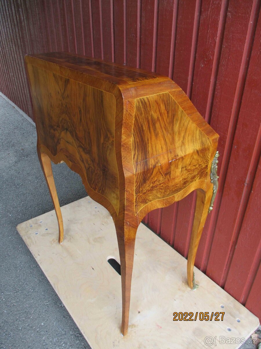 Sekretar orechova korenice - AKCE - 3