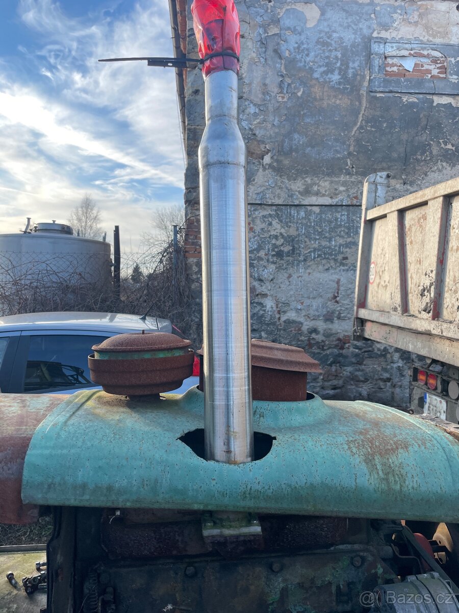 Rám a kabina Zetor super - 3