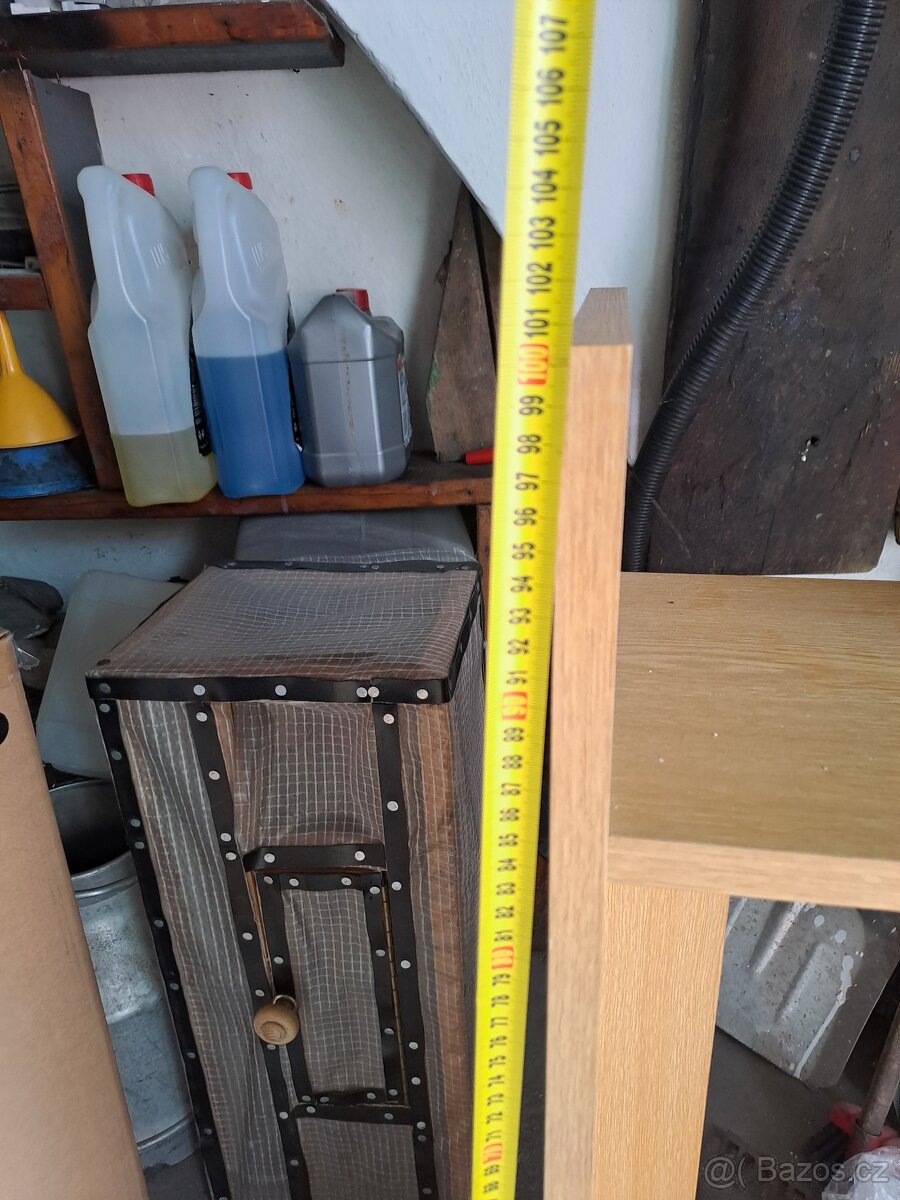 Police a polička - 3