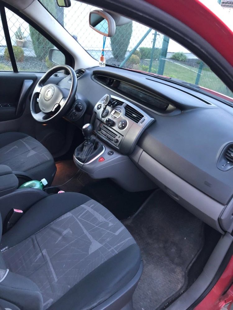 Renault Megane Scenic - 3