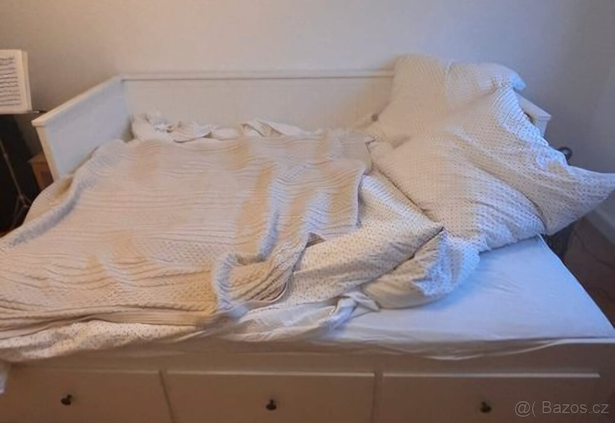 ROZKLÁDACÍ POSTEL IKEA HEMNES S MATRACEMI - 3