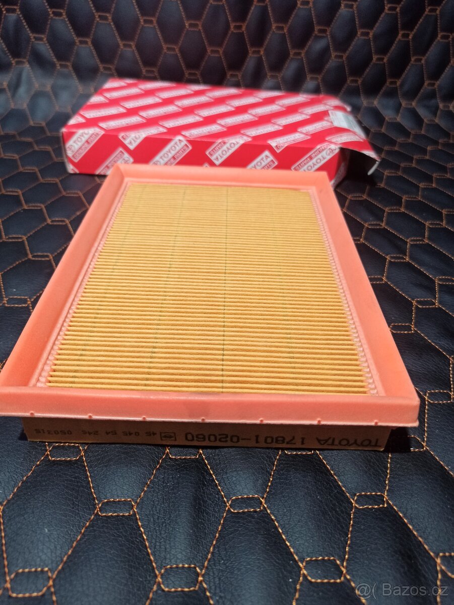 Vzduchový filtr OEM Toyota Corolla E11 - 3