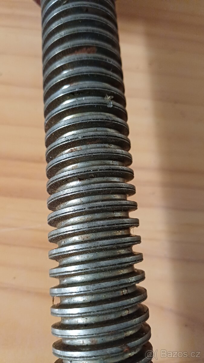 Závit - 3