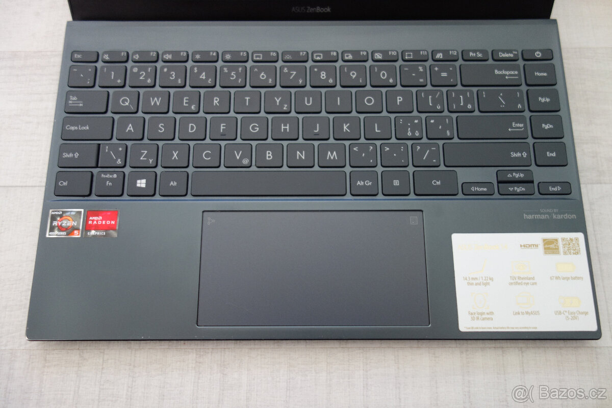 ASUS ZenBook UM425I - 3