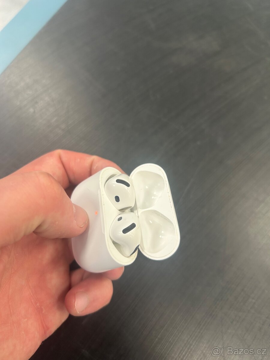 Apple airpods 4 - 3