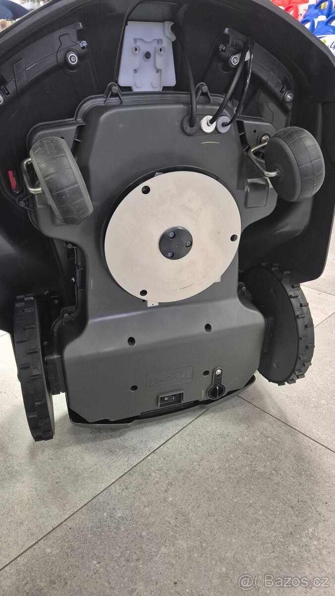 Robotická sekačka Husqvarna 550 Epos - 3