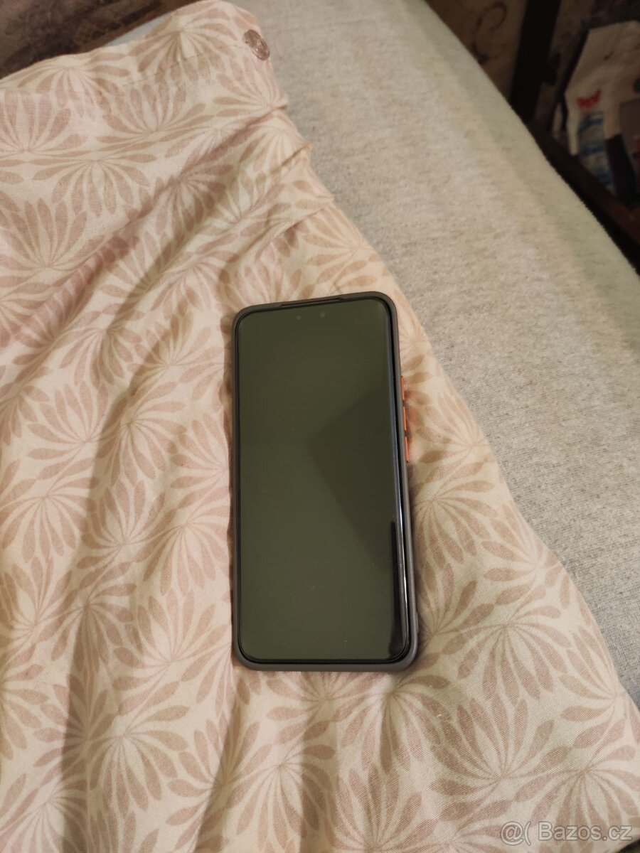 Prodám Honor Magic 6 Pro 12GB 512GB v dobré kvalitě. - 3