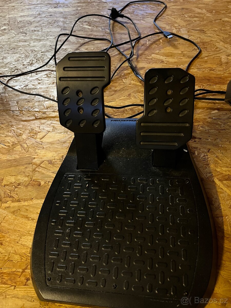 volant logitech thrustmaster T150 - 3