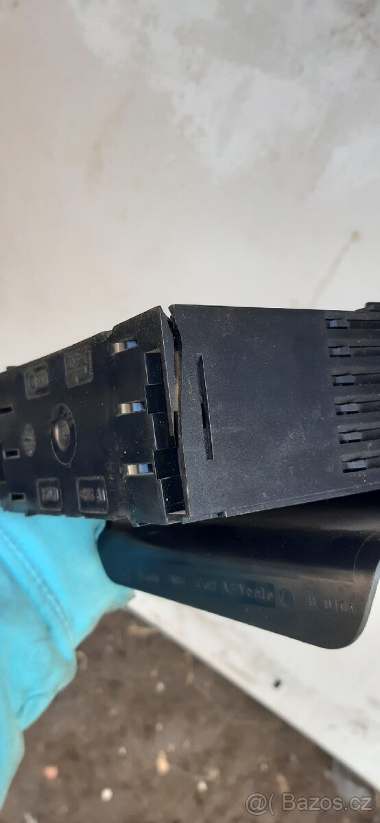 CD box a kazetový box pro VW Golf 3 - 3