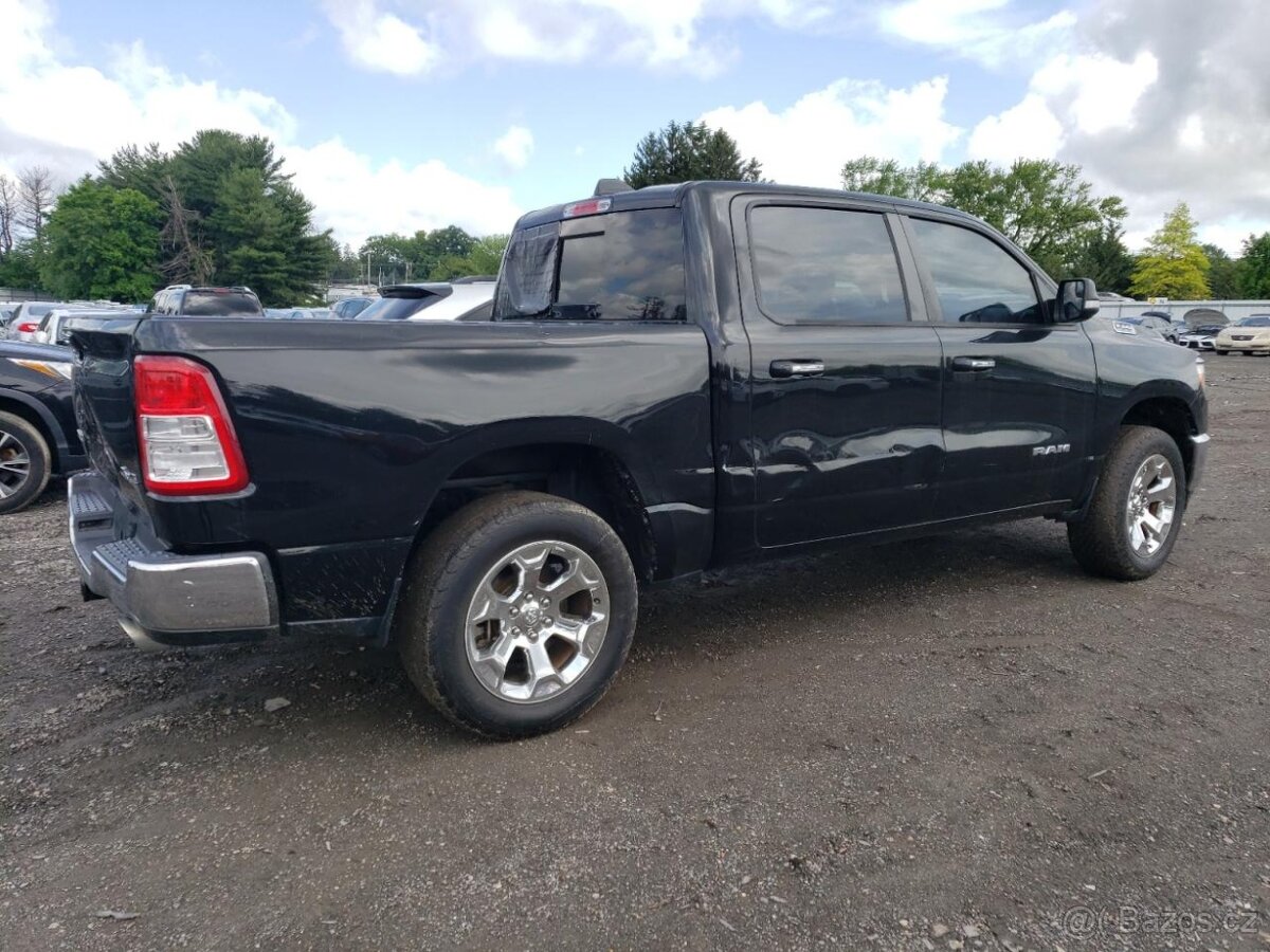 Dodge RAM 1500 5.7 Bighorn 2019 4X4 V8 Hemi - 3
