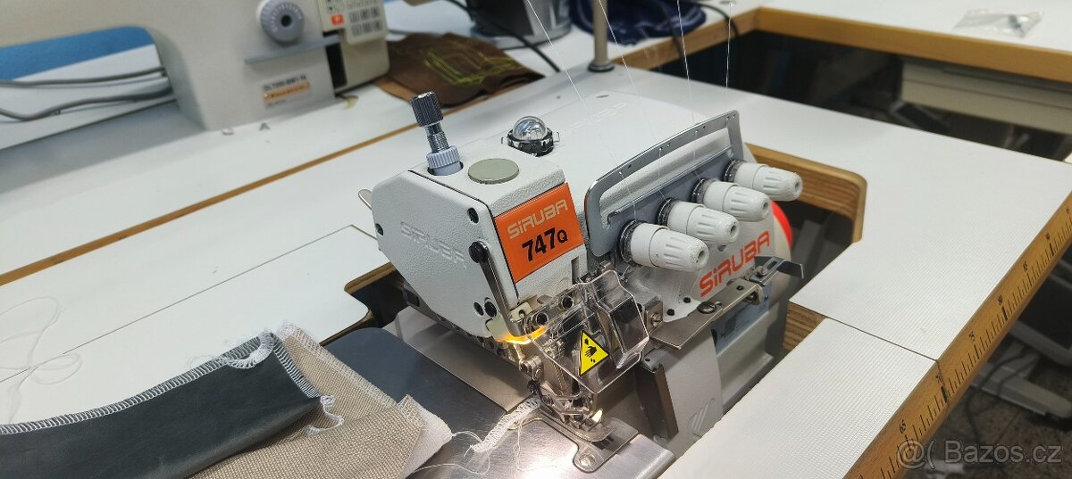 Průmyslový 4 nitny overlock Siruba 747Qe - 3
