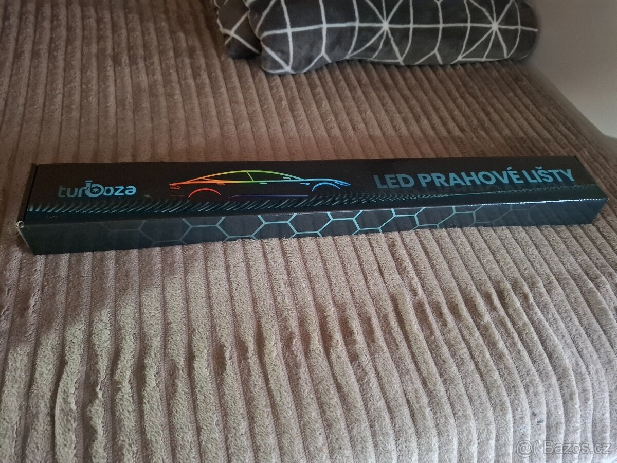Prodám svítící prahové lišty - 3