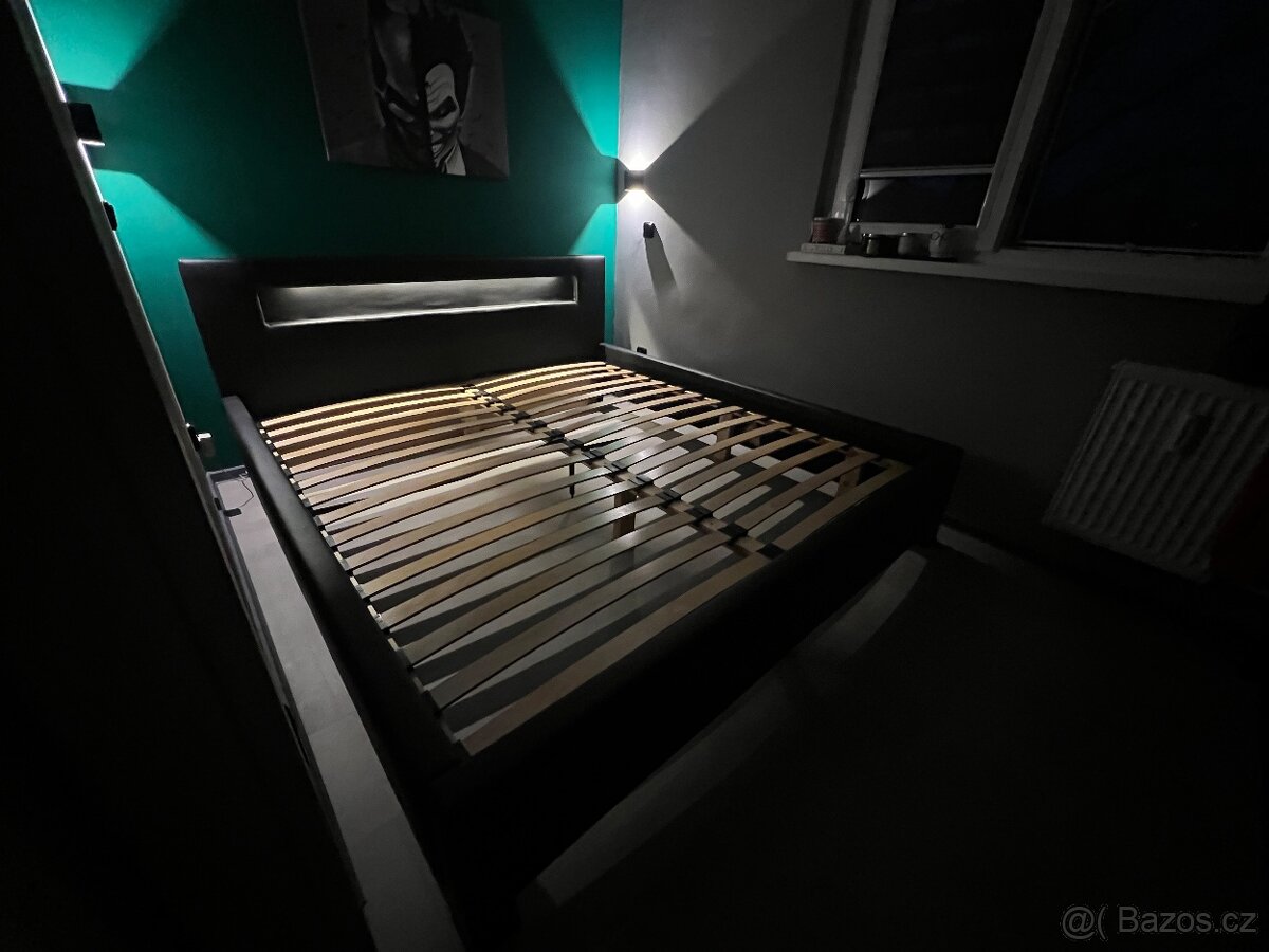 Čalouněná postel 180x200 - 3