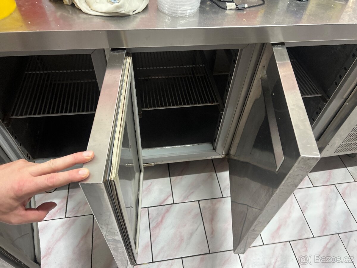 Gastro lednice chladicí stůl - 3