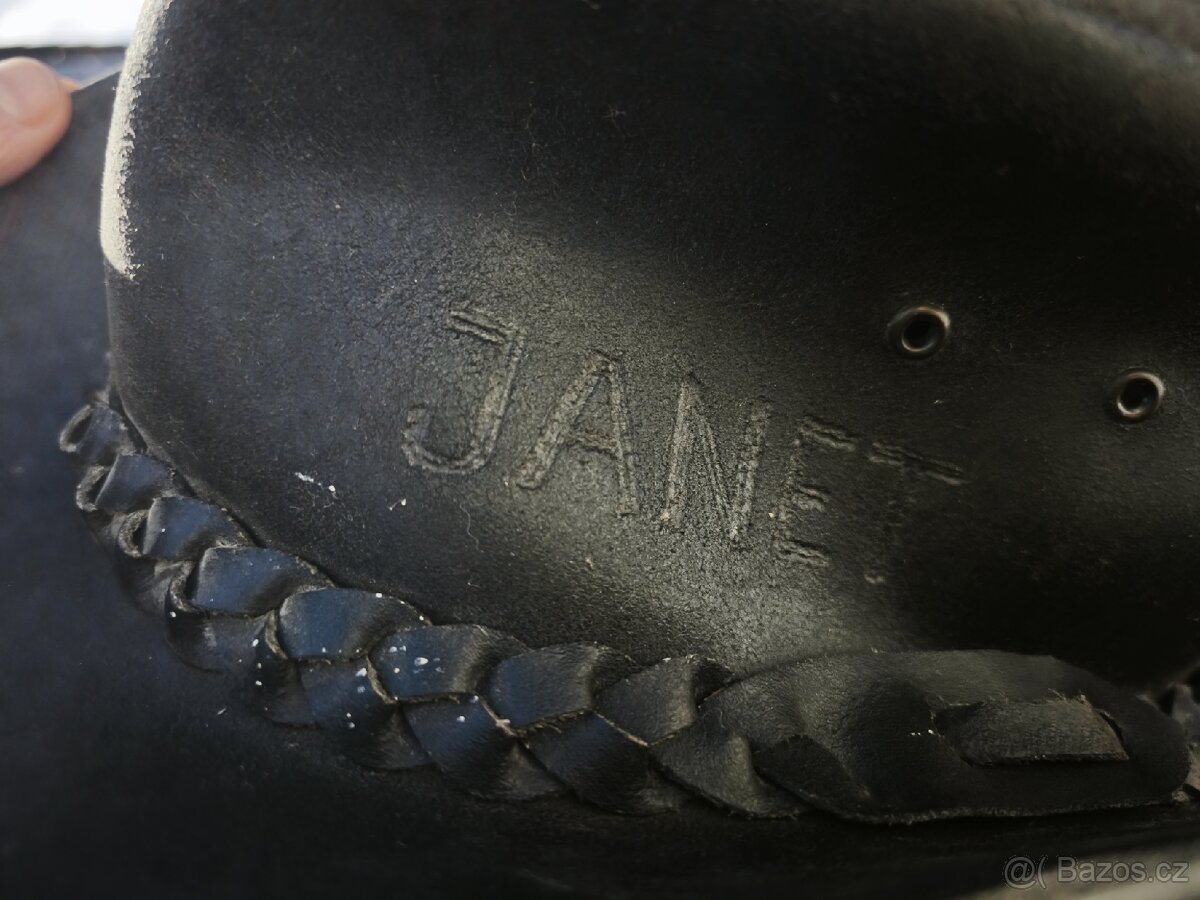 Australský klobouk - 3